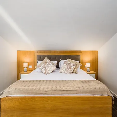 Sunset Premium Apartment
